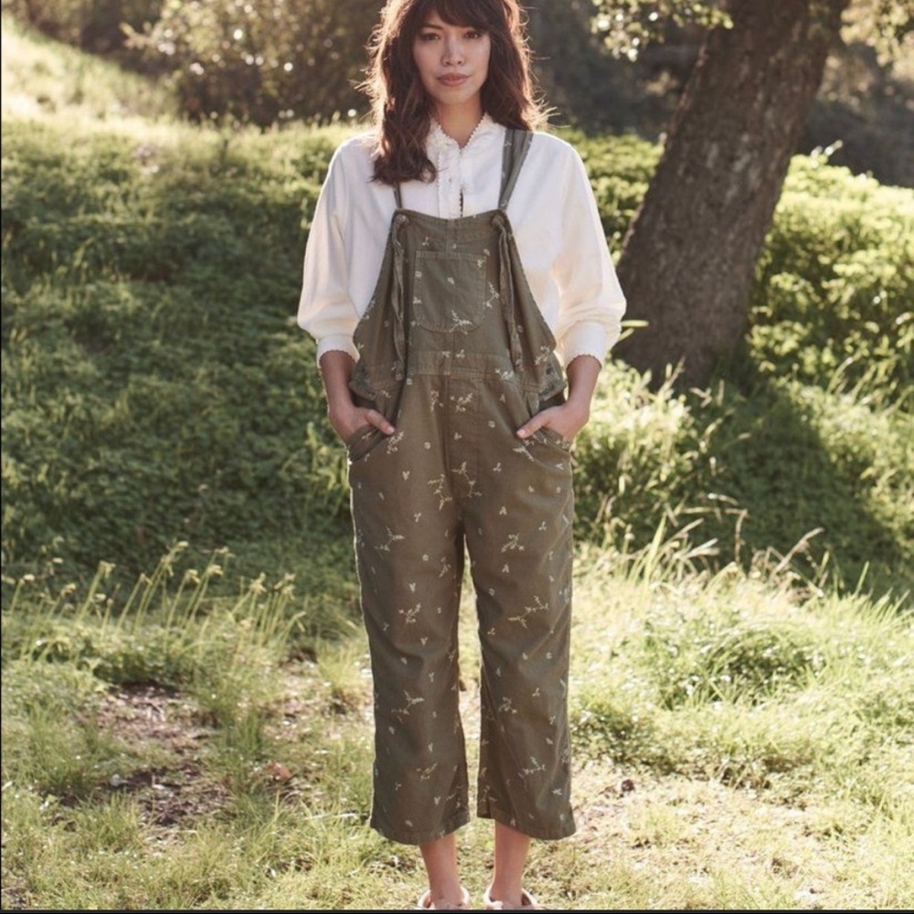 The Great : Size 1 easy overalls in “beat up army”